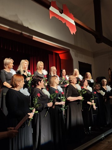 Jaungulbenes tautas nama sieviešu koris "Liede"